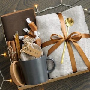Top corporate gift manufacturers in UAE